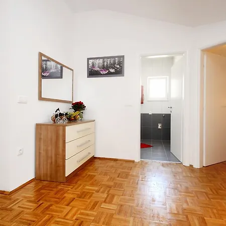 Apartment Apartments Martinovic