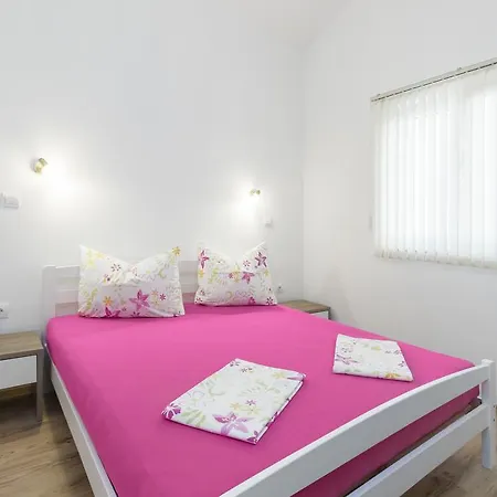 Apartments Martinovic *